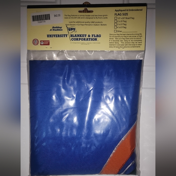 Florida State Gators 3x5 Ft. Officially Licensed NCAA NyloMax Decorative Flag - Picture 2 of 2